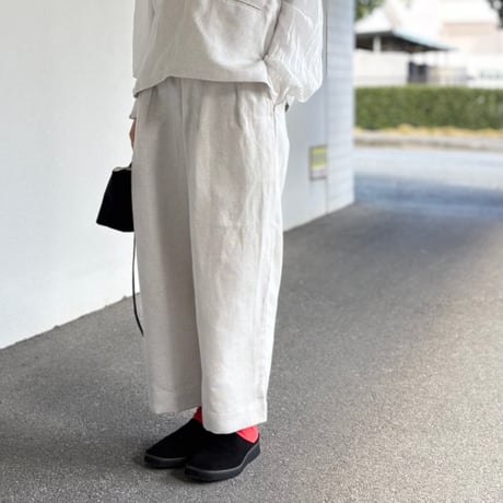 セレモニーリネンポリエステル混 2タックイージーパンツ 2026spring11 / ARTE POVERA アルテポーヴェラ