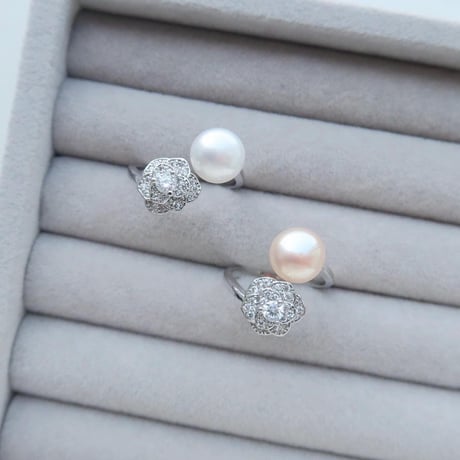Rose Pearl Ring