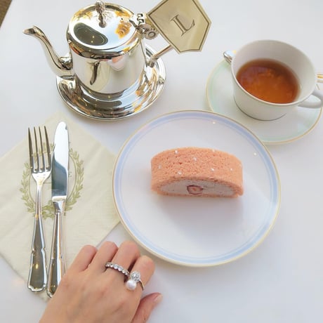 Rose Pearl Ring