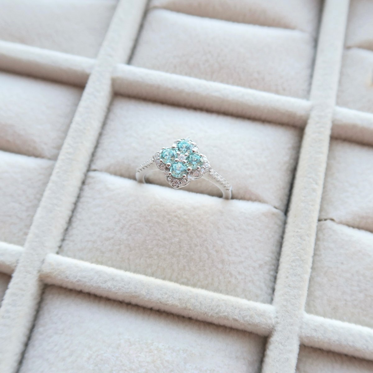 Porte-Bonheur | GRACE PEARL STORE