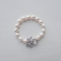 Baroque Pearl Bow Bracelet