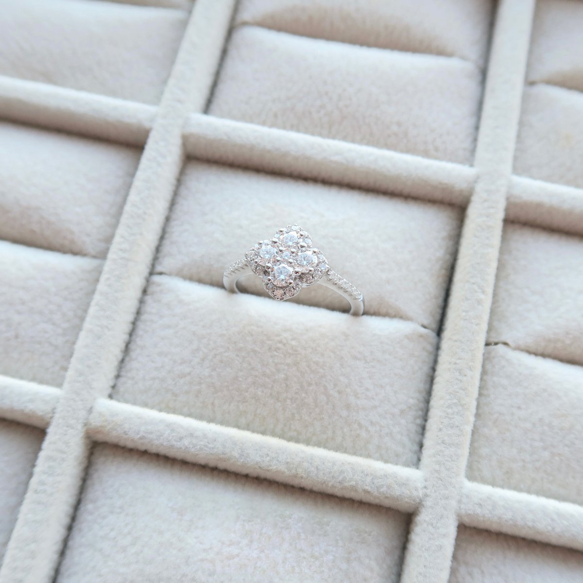 Porte-Bonheur | GRACE PEARL STORE