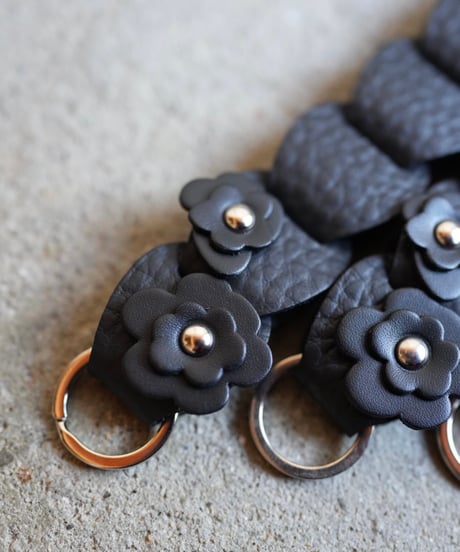 Short strap ➖flower black➖