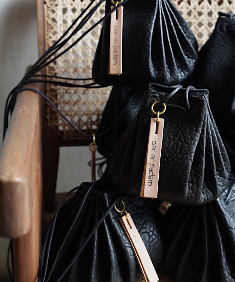 星*様 名作 BLESS デミムーア バック リネン ブラック 星*様 名作 BLESS デミムーア バック リネン ブラック 星*様 名作