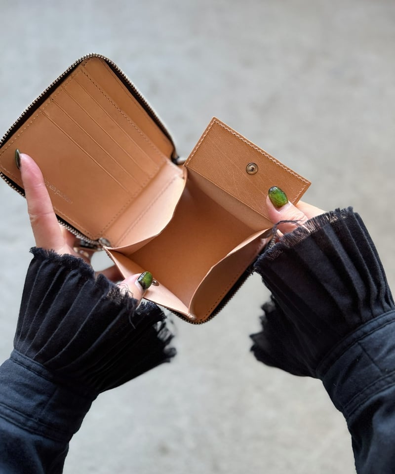 Round zip wallet➖NUE black➖ | cian en paclam