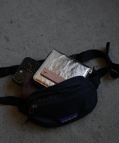 Round zip wallet➖ chrome silver➖