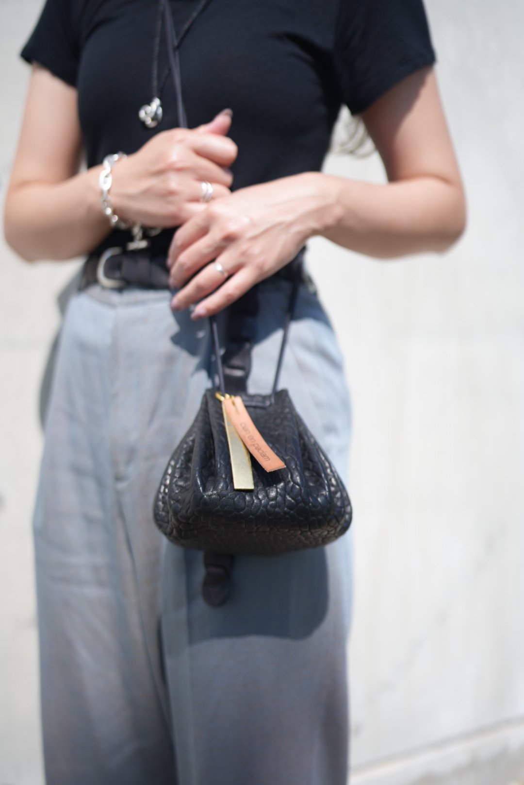 【美品　国産牛革】【大容量】cian en paclam ハンドバッグ drawstring bag➖sheep black➖ | cian en paclam