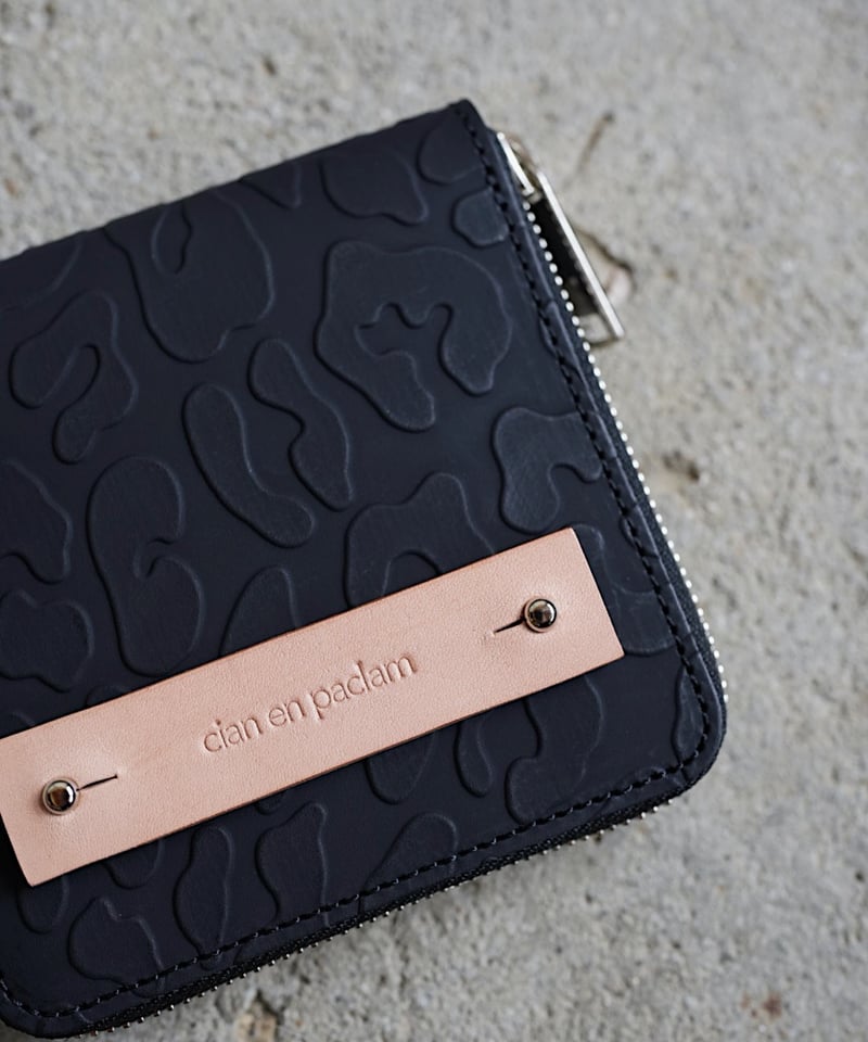 Round zip wallet➖panther black➖ | cian en paclam