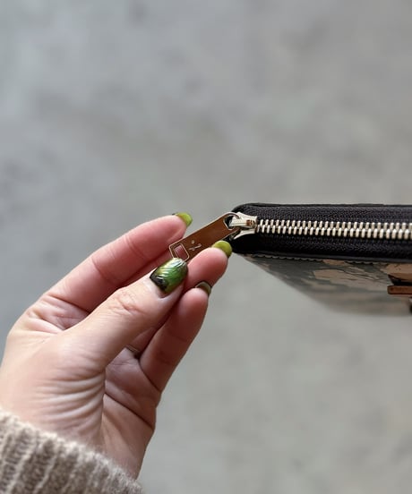 Long Round zip wallet ➖DOODLE➖