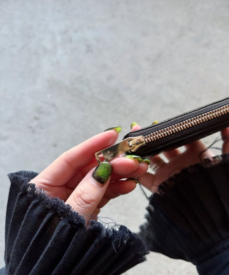 Round zip wallet➖NUE black➖