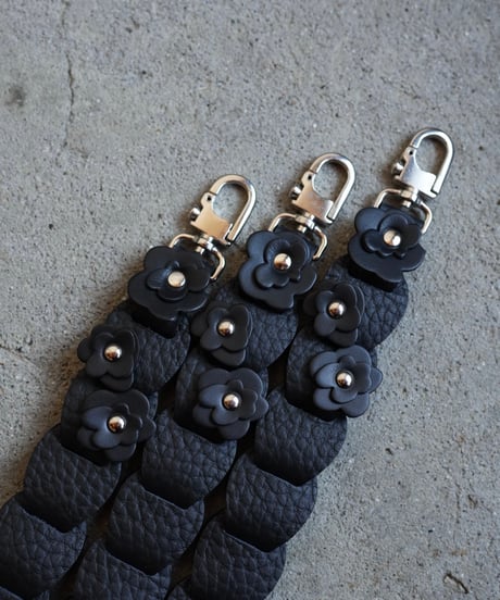 Short strap ➖flower black➖