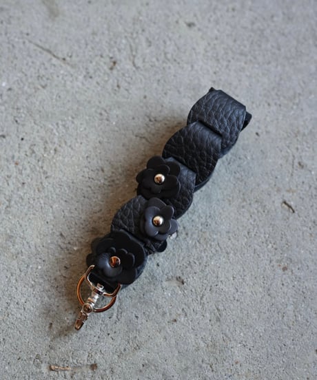 Short strap ➖flower black➖