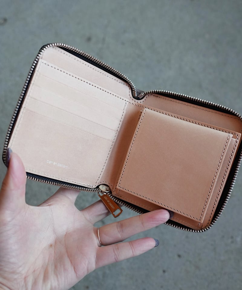 Round zip wallet➖Taupe➖ | cian en paclam