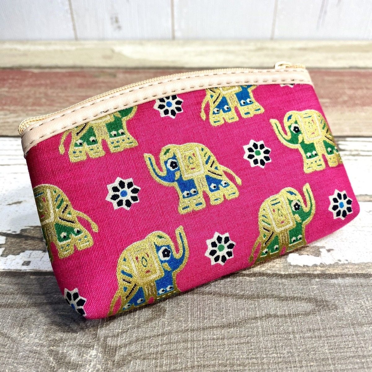 ポーチ　香水瓶　チェーン　ゾウさんカメさん タイ】ゾウさんポーチ TZMP-005 | FIESTA