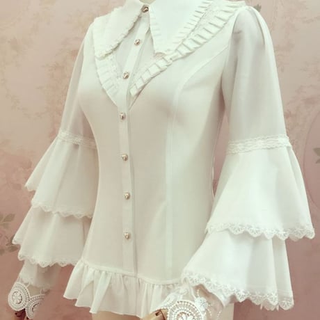 ロリータ  ブラウス  長袖 ベルスリーブ お花 レース スリム 豪華 クラシック