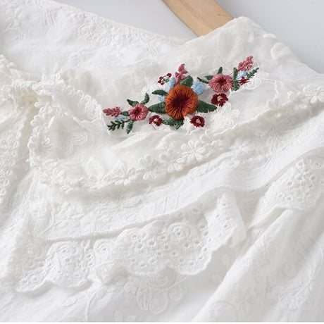 春夏 新作 森ガール ブラウス 長袖 トップス シャツ 刺繍 花柄 レース ビッグカラー ダブルカラー ゆるふわ 体型カバー