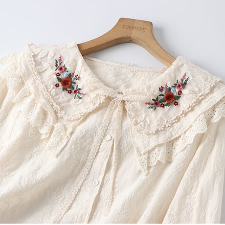 春夏 新作 森ガール ブラウス 長袖 トップス シャツ 刺繍 花柄 レース ビッグカラー ダブルカラー ゆるふわ 体型カバー