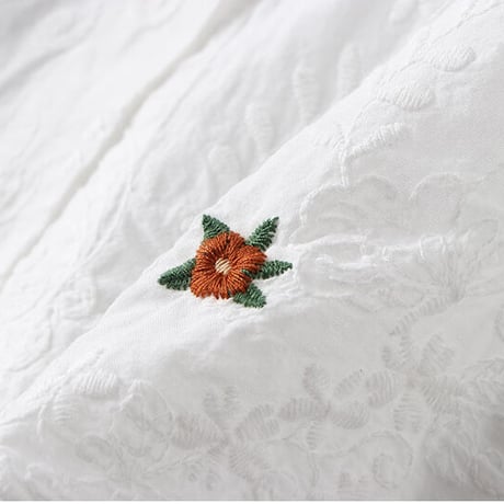 春夏 新作 森ガール ブラウス 長袖 トップス シャツ 刺繍 花柄 レース ビッグカラー ダブルカラー ゆるふわ 体型カバー