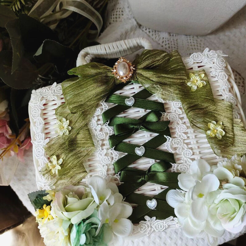 ぬいぐるみカゴ 苺花 藤編み 収納 ロリィタ ハンドメイド 海外作家様 部屋飾り 海外作家様 ハンドメイド ぬいぐるみカゴ 籠 藤編み 手作り 部屋