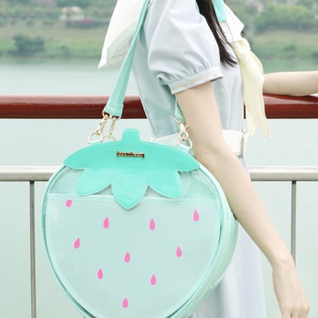 ロリータ ロリィタ バッグ 痛バッグ Lolita 苺 いちご ストロベリー 痛バ メッシュシート付き 多機能バッグ