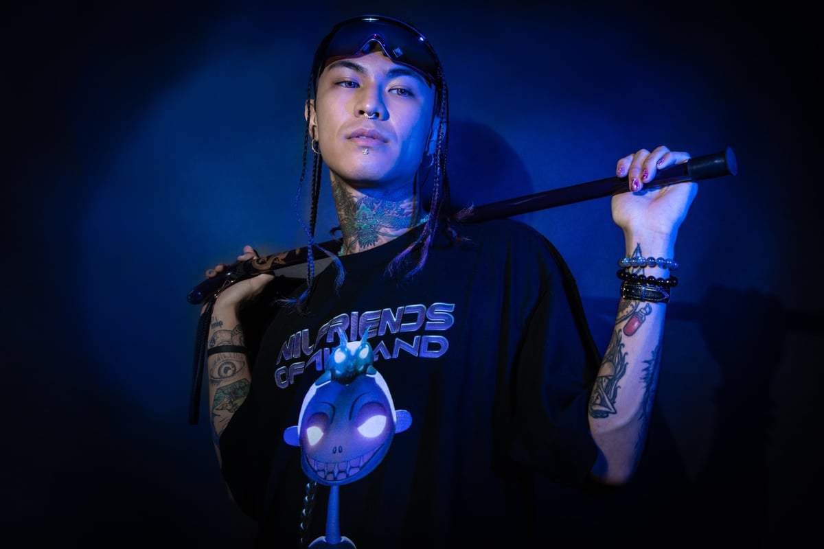 【完売品】OZworld ラッパーNiLLAND ビッグシルエットTシャツM 完売品】OZworld ラッパーNiLLAND ビッグシルエットTシャツM