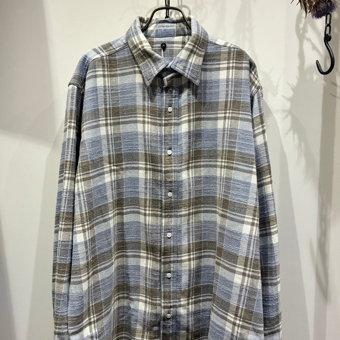 issuethings type53 シャツ ISSUETHINGS / イシューシングス | Type53 (Striped) - white