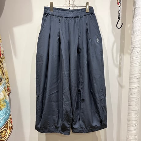 SLOW HANDS（スローハンズ）  Nylon Stretch  Nomad Pants （ナイロンストレッチノマドパンツ）