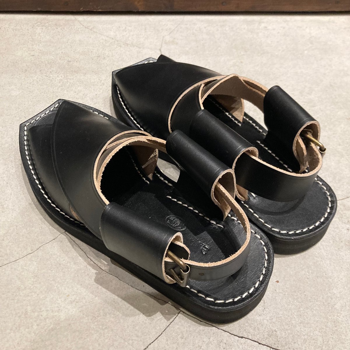 Le Sac du Berger ルサックデュベルジュ レザーサンダル fit=scale-down,w=1200