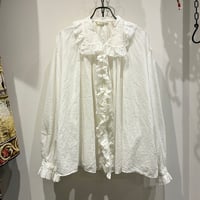 TIGRE BROCANTE（ティグルブロカンテ） Feather Frill Blouse（フェザーフリルブラウス）