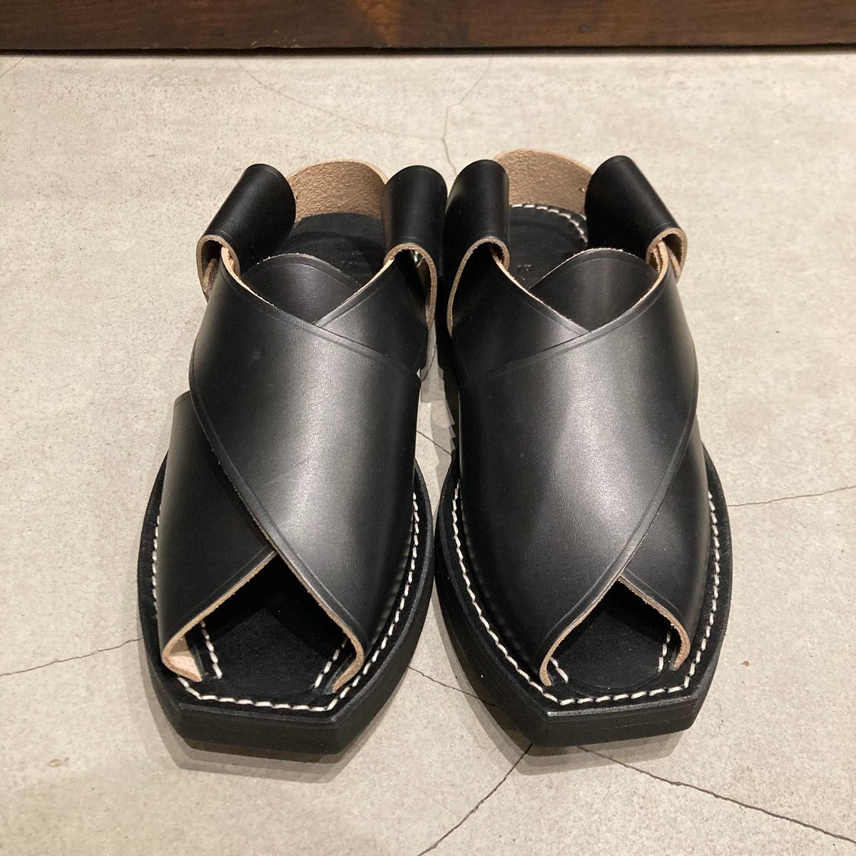 Le Sac du Berger レザーサンダル fit=scale-down,w=1200