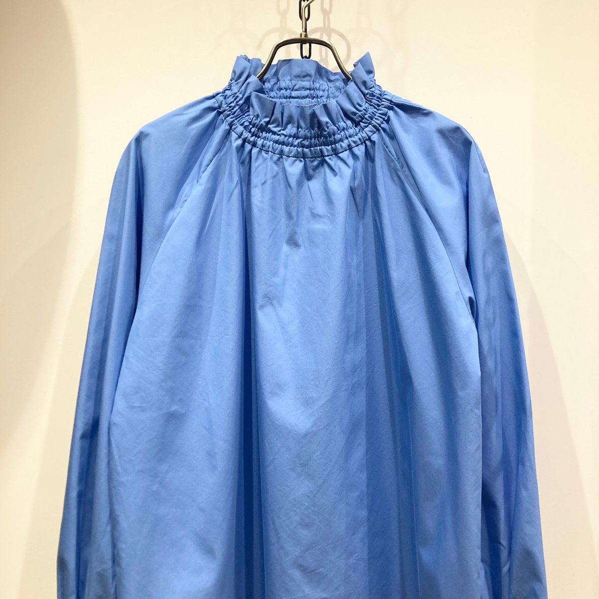 TIGRE BROCANTE - 未使用 TIGRE BROCANTE Vネックシャツ ティグルブロカンテ 40リネン Vネックストールマンシャツ unisex