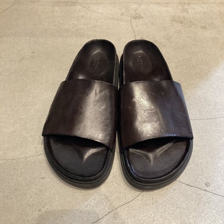 BRADOR（ブラドール）Double-soled Slide Sandals﻿