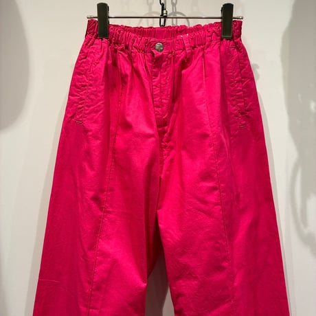 NECESSARY or UNNECESSARY（ネセサリーオアアンネセサリー） PIN TUCK PANTS（ピンタックパンツ）