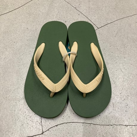 Hippobloo（ヒッポブルー） Natural Rubber Beach Sandal Unisex（天然ゴムビーチサンダル ユニセックス）