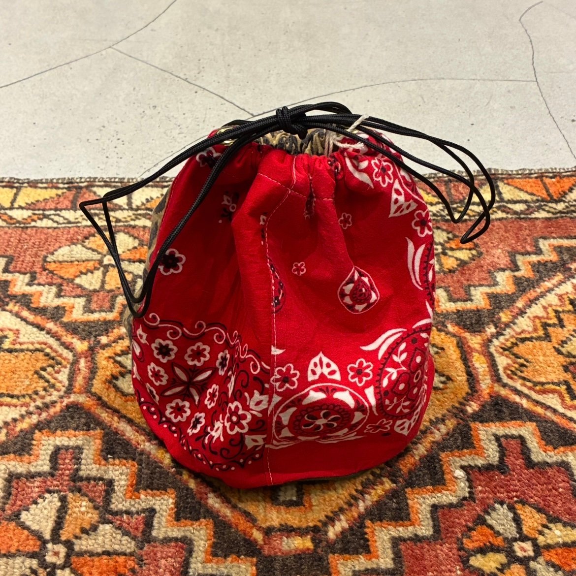KOUHEI TERRAI （コウヘイテライ） Vintage Bandanna 巾着 | p