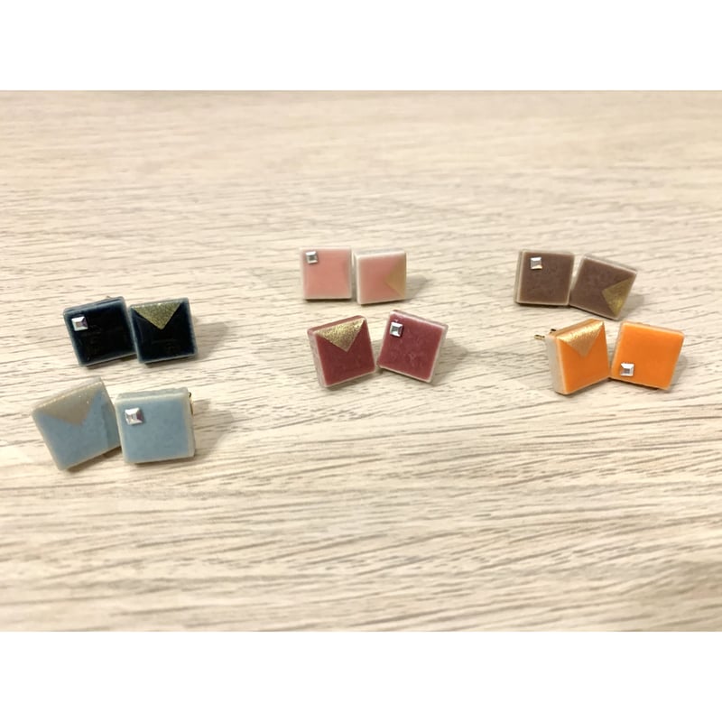淡いカラータイル ピアス&イヤリング | Kumiko online store