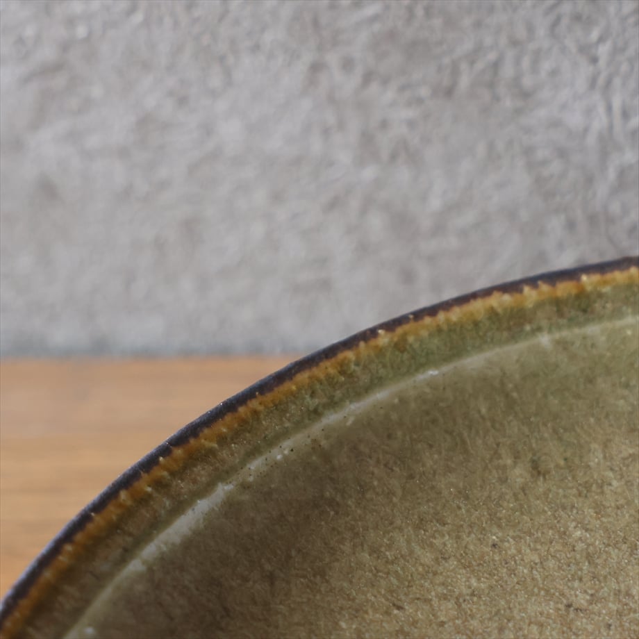 9寸台皿（檜灰釉） | 萩焼窯元 松光山