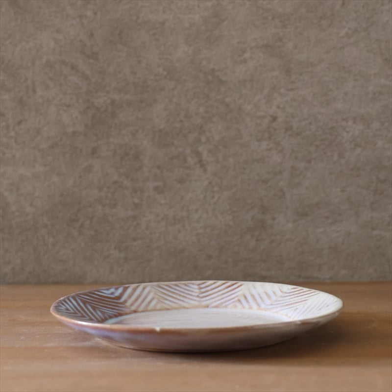 N.B.羽根皿 180円 N.B.羽根皿 180円