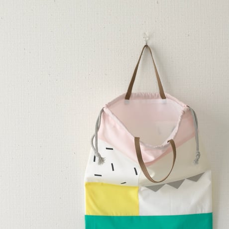 patchwork お着替え巾着　ライトピンク×スクエア