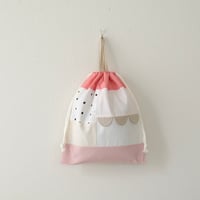 patchwork お着替え巾着　ピンク×ランダムドット