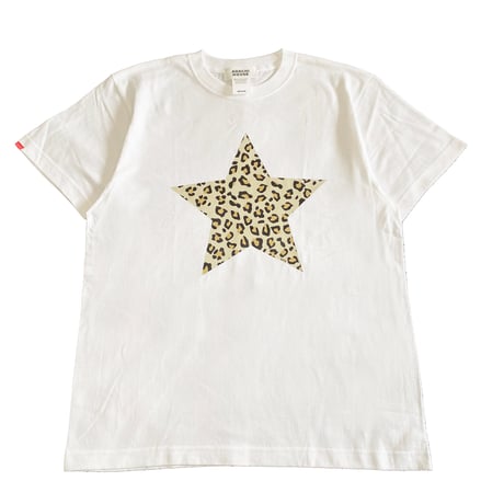 STARING LEO Tee