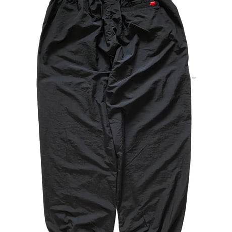FEEL THE WIND NYLON PANTS