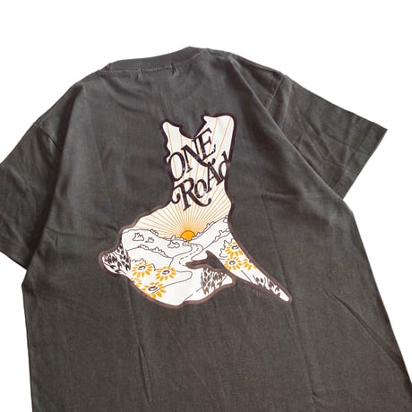 ONE ROAD T-shirts