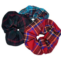 AYH CHECKED SCRUNCHIE