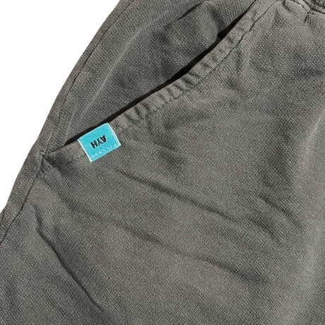 AYH GARMENT-DYE SHORT PANTS