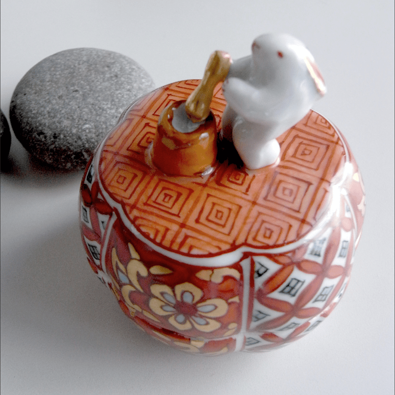 色絵兎_昭阿弥_干支香合 | HITOMONOKOTO