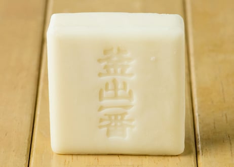 坊っちゃん石鹸×伊達武将隊 （石鹸100ｇ１個＋伊達武将隊箱）