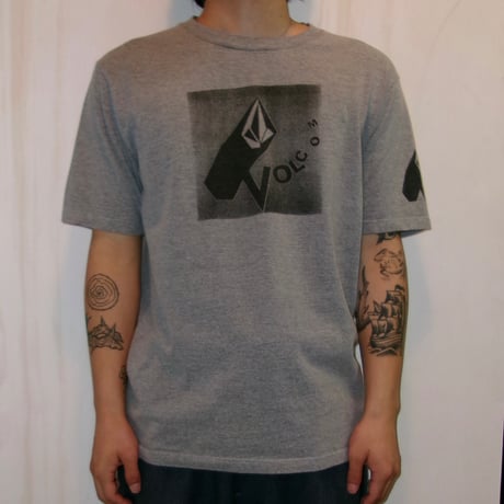 2000's VOLCOM T-SHIRT