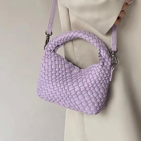 編み込みショルダーバッグ