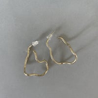 捻りシンプルピアス